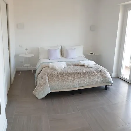 Nocleg ze śniadaniem Casual Pentimele 3*